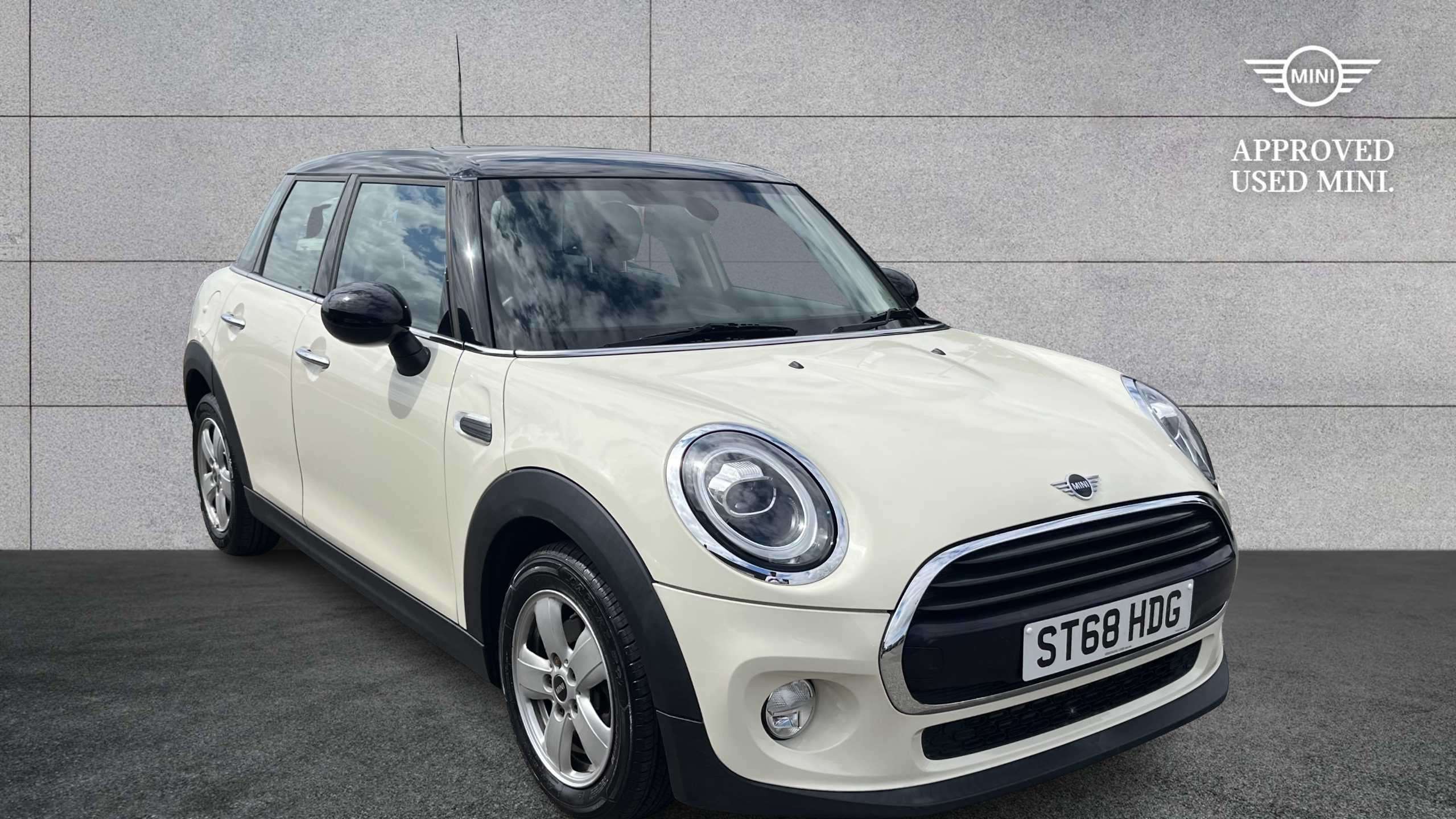 MINI Hatchback