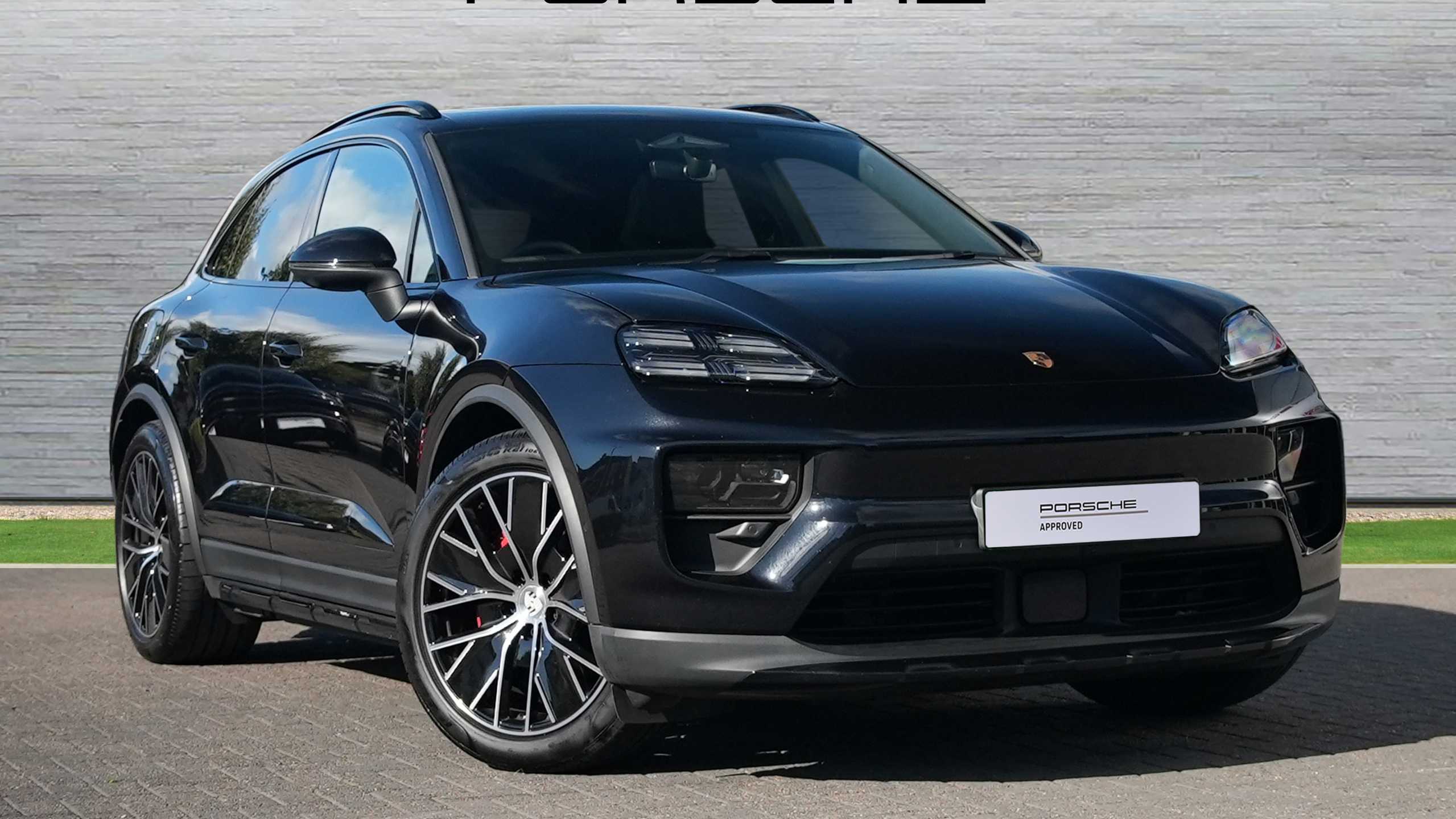 2025 Porsche Macan