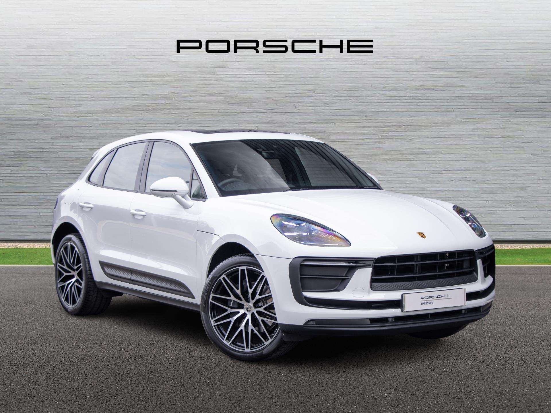 2026 Porsche Macan