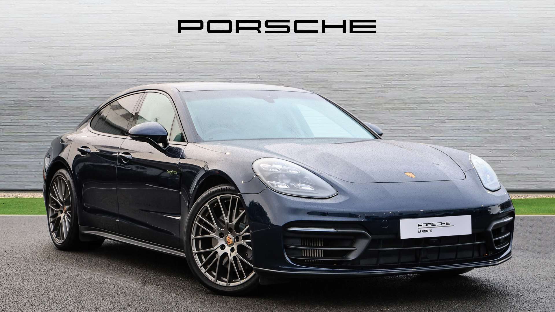 2022 Porsche Panamera