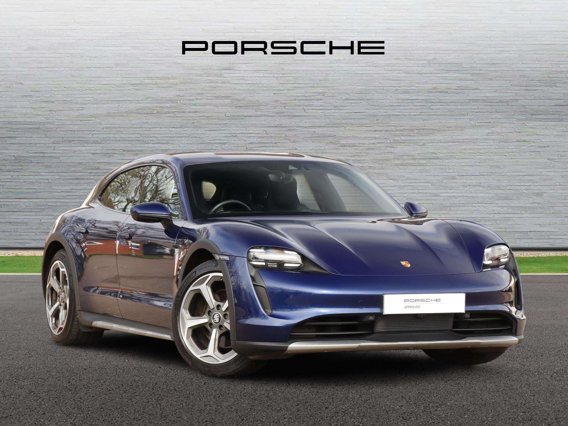 Porsche Taycan Cross Turismo