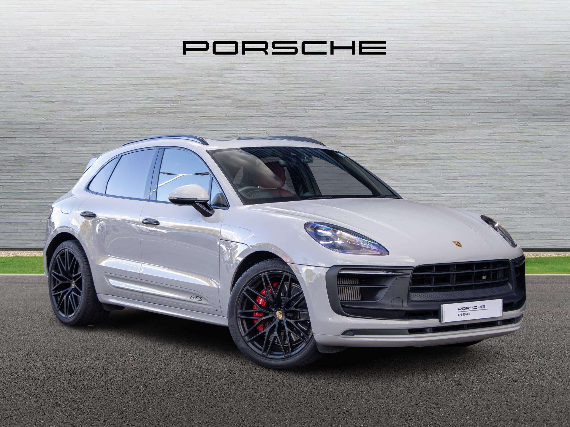 2023 Porsche Macan