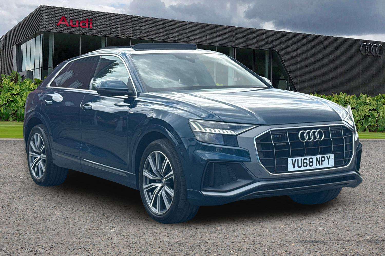 2018 AUDI Q8