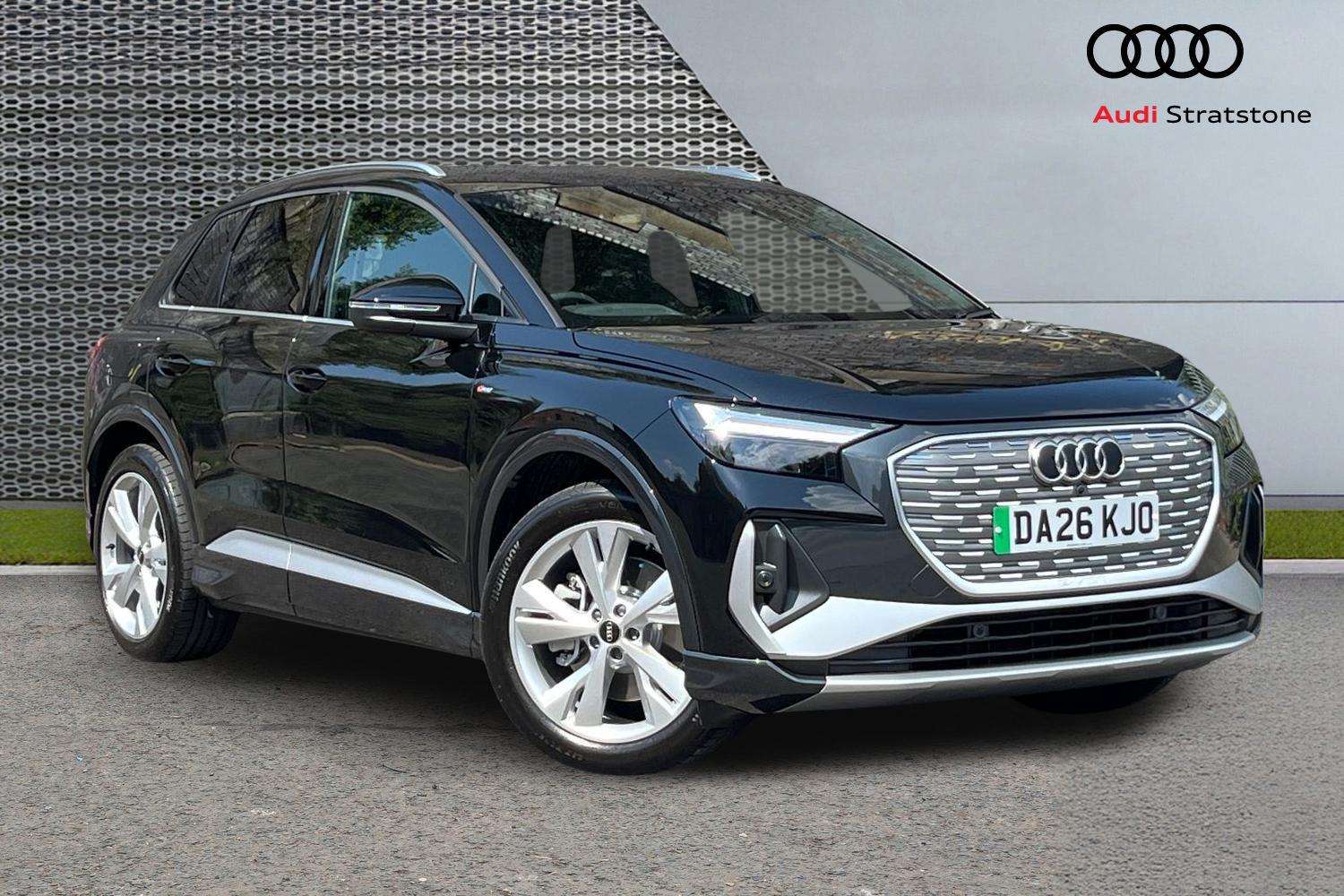 2026 AUDI Q4