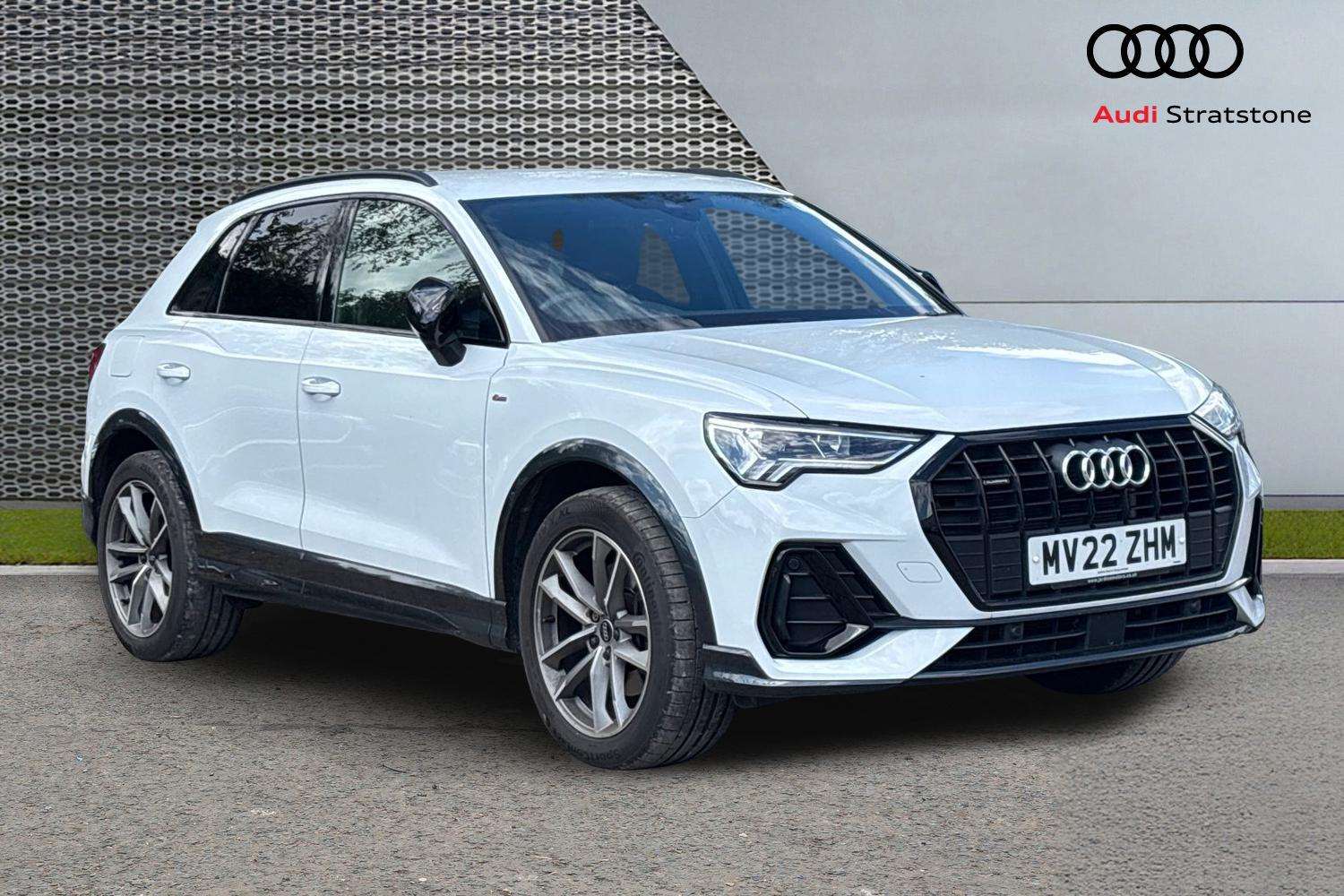 2022 Audi Q3