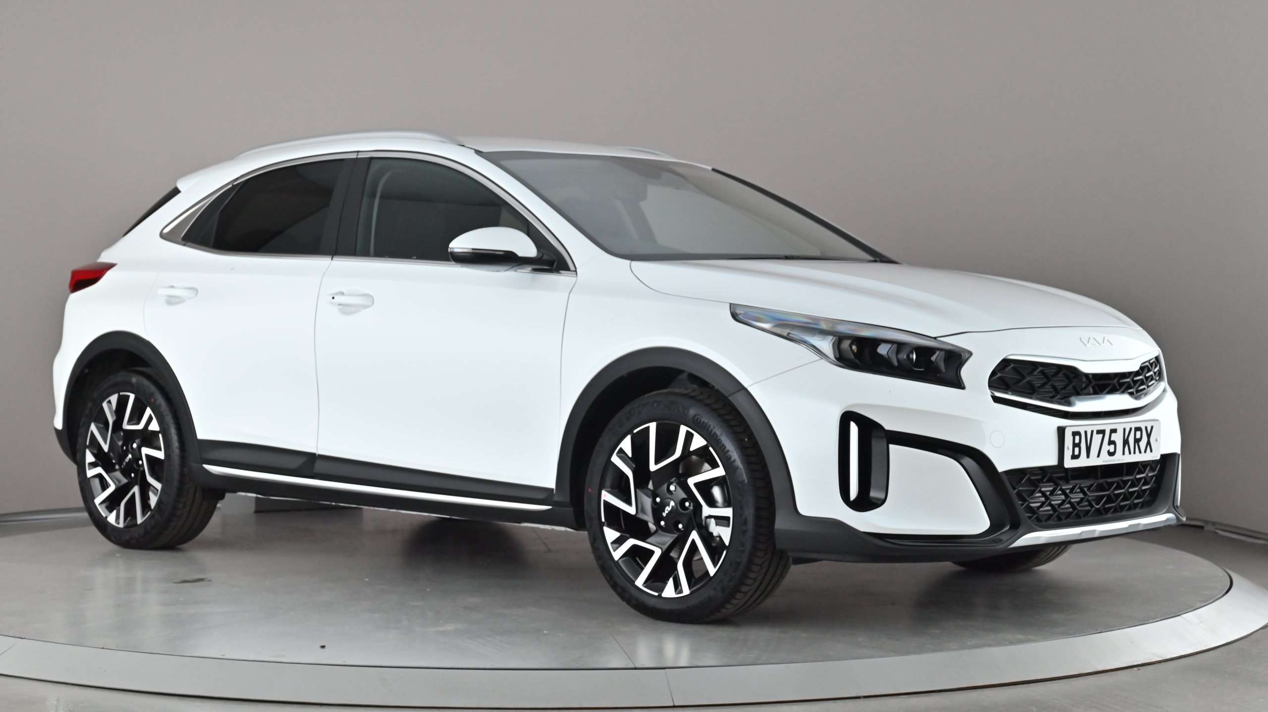 2025 KIA XCeed
