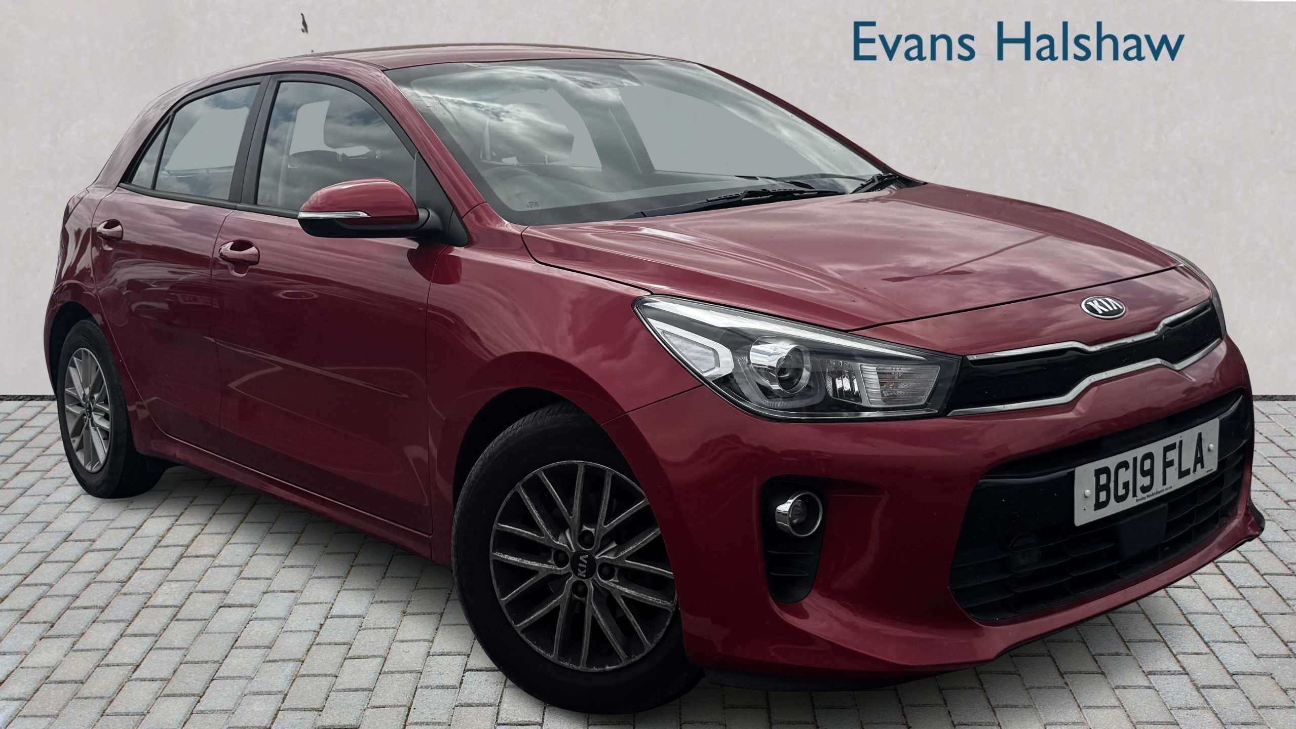 Kia Rio listing photo