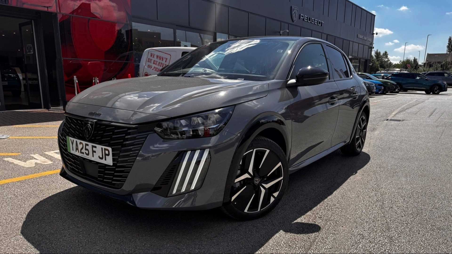 Peugeot 208