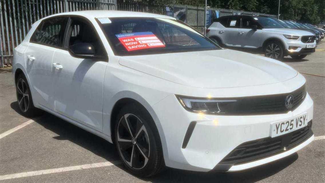 2025 Vauxhall Astra