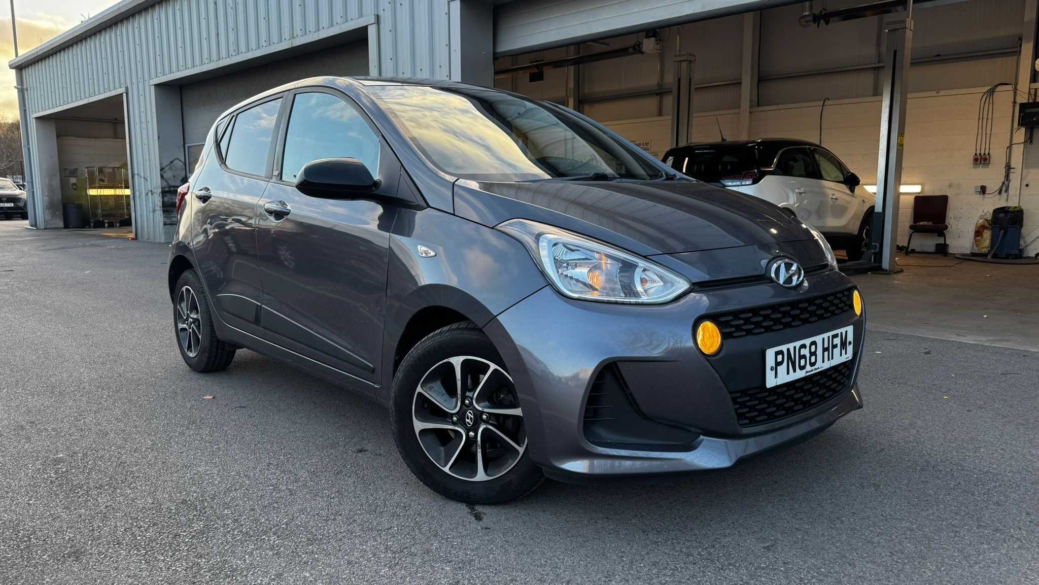 Hyundai i10