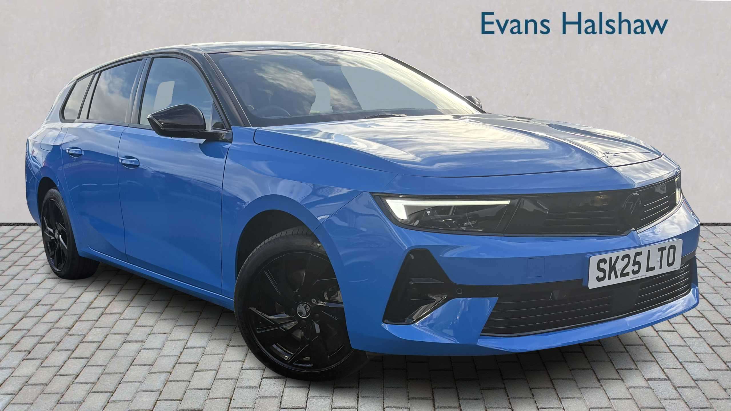 2025 Vauxhall Astra