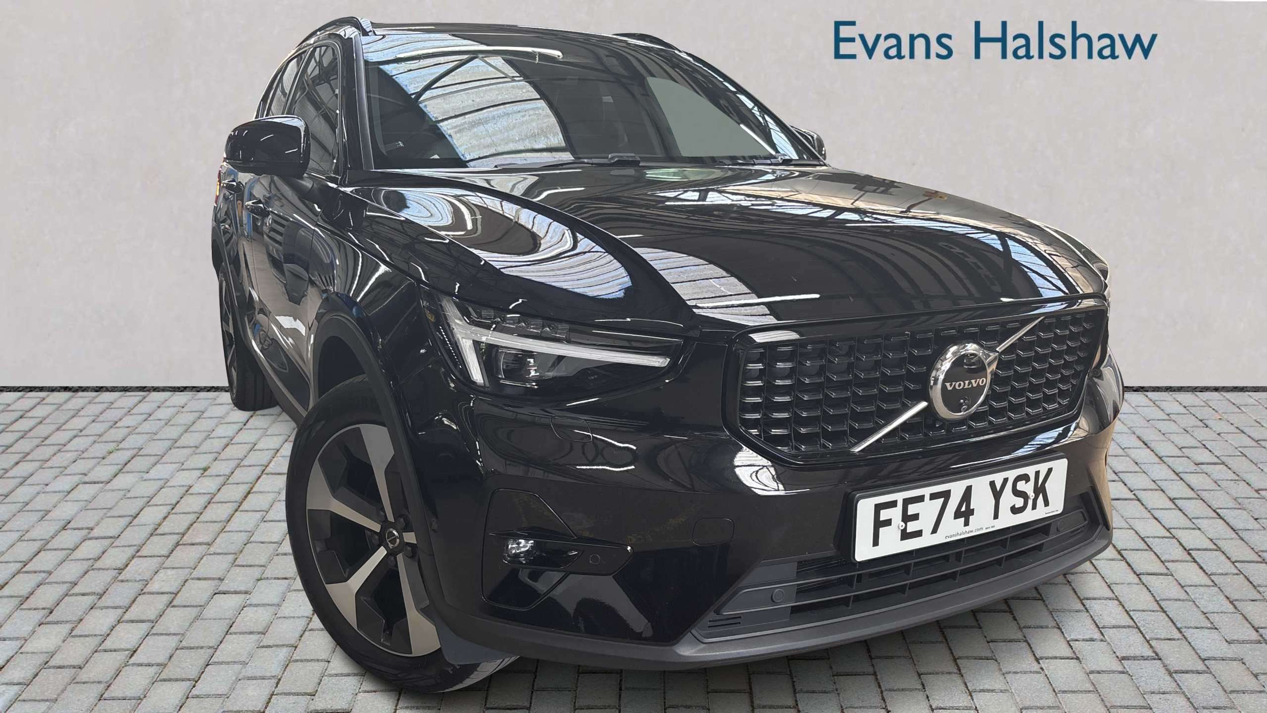 2024 Volvo XC40