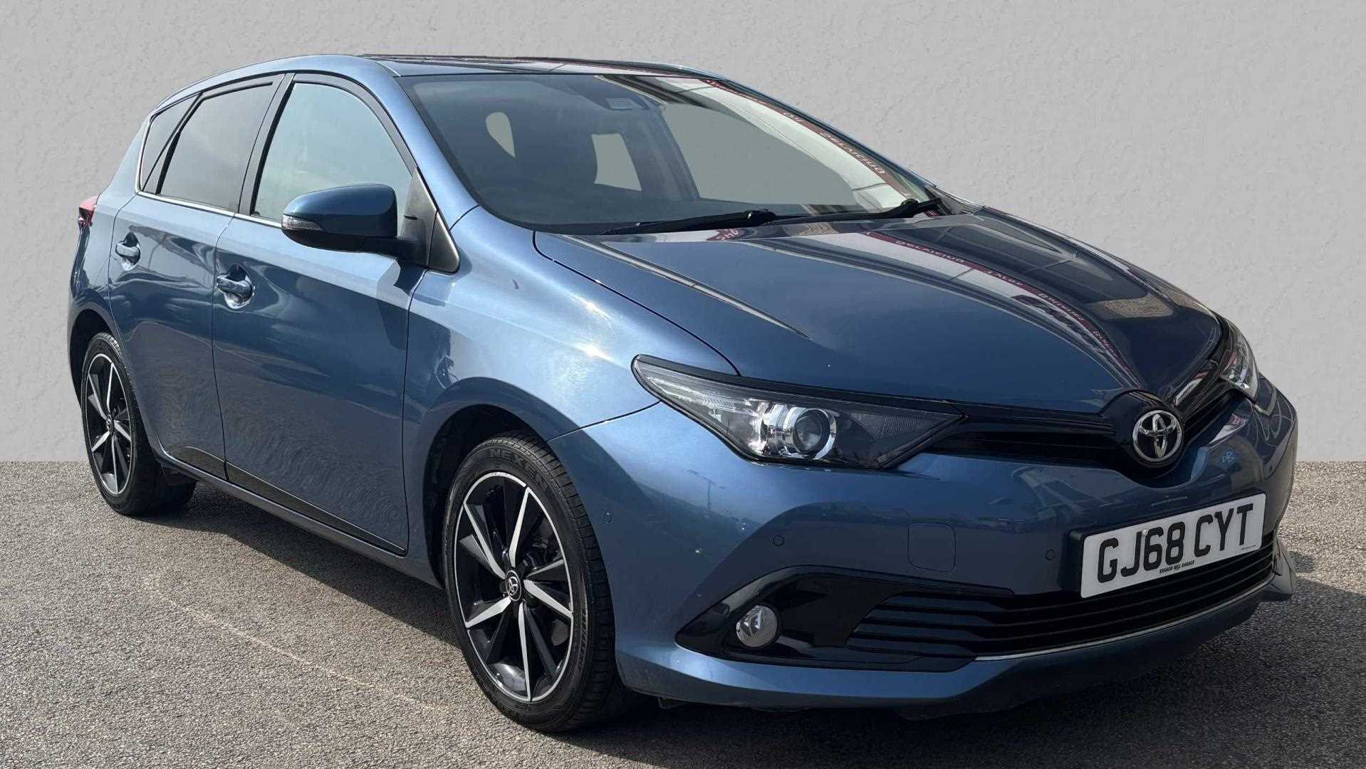 2018 TOYOTA AURIS