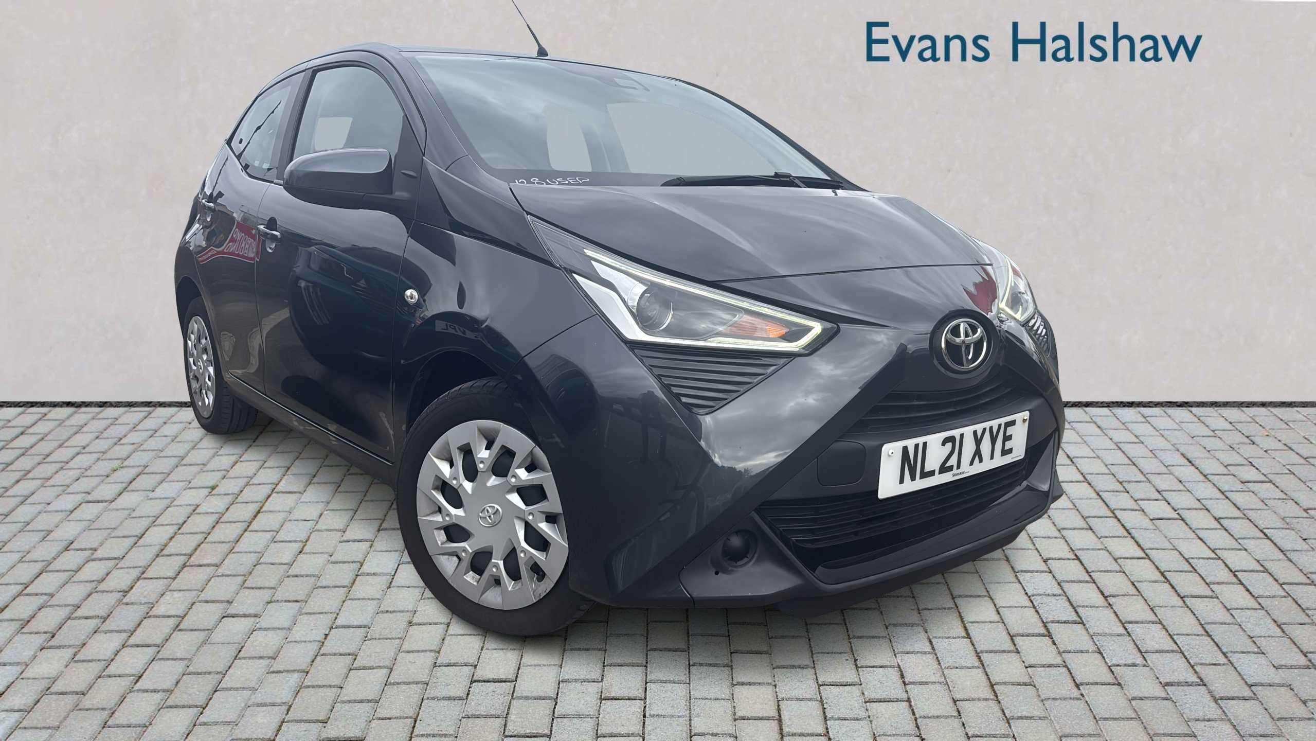 Toyota AYGO listing photo