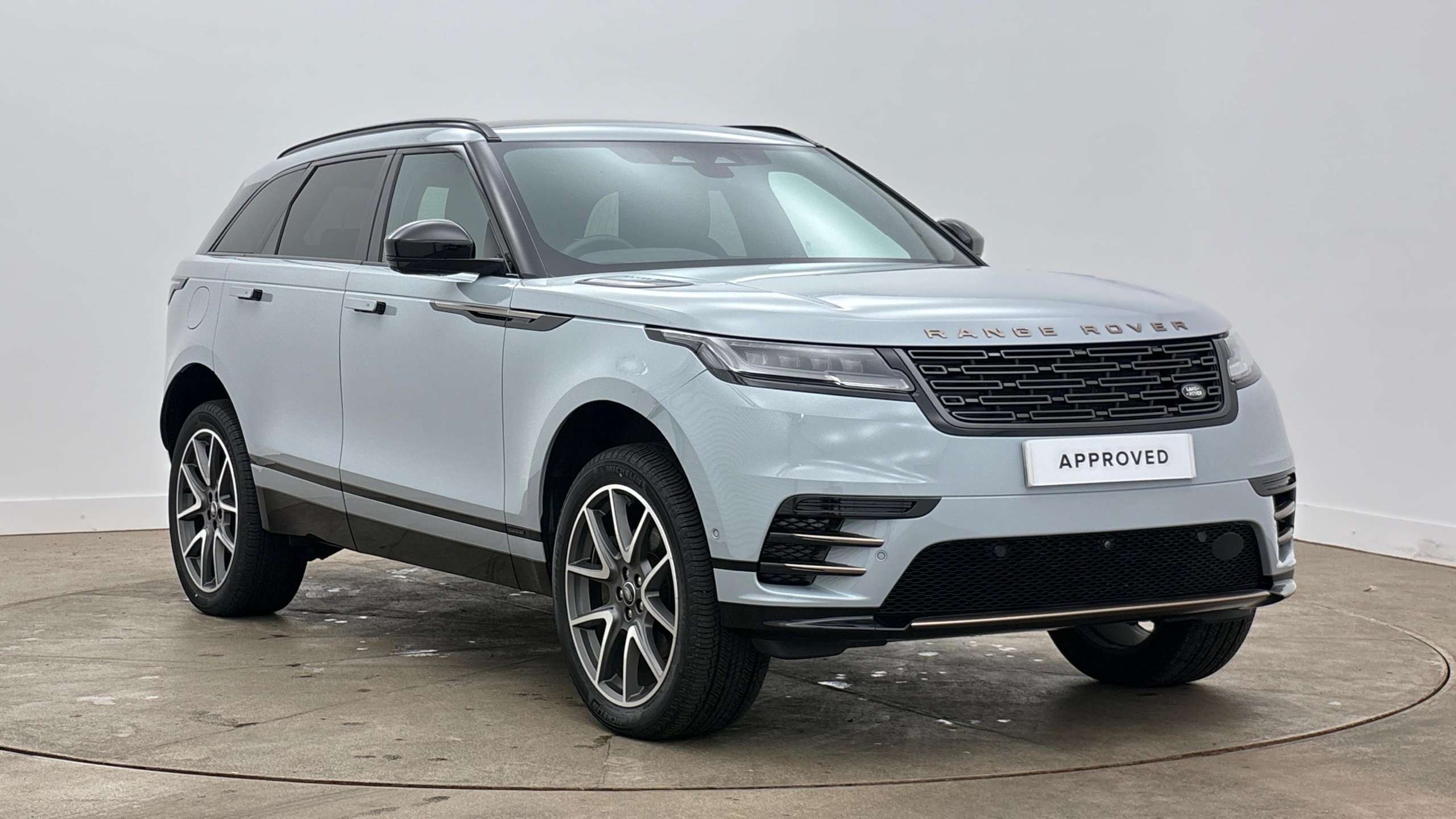 2025 Land Rover Range Rover Velar